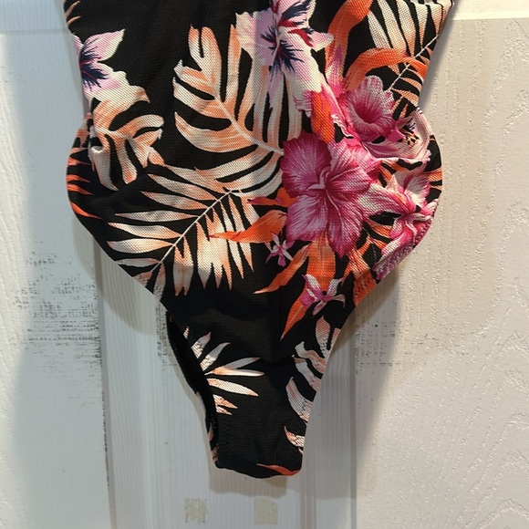 Volcom You Da Palm Black Tropical Floral Plunge One Piece Swimsuit S Low Back - Picture 5 of 9